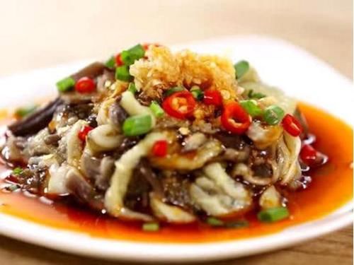 美食优选：馍花麦饭，酸辣爆炒鱿鱼， 手撕茄子，清炒香菇上海青的做法