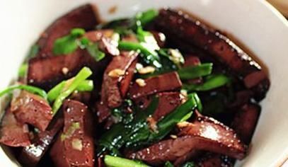 猪血虽好,但吃了猪血后,一定别碰此类食物,得忌口,告诉家里人