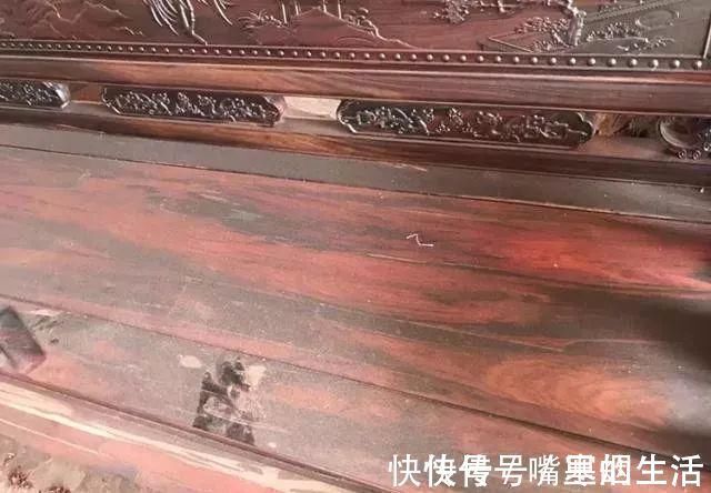 中式|红木家具怎么买?据说花8万买了这套大红酸枝沙发,一刮磨当场傻眼!