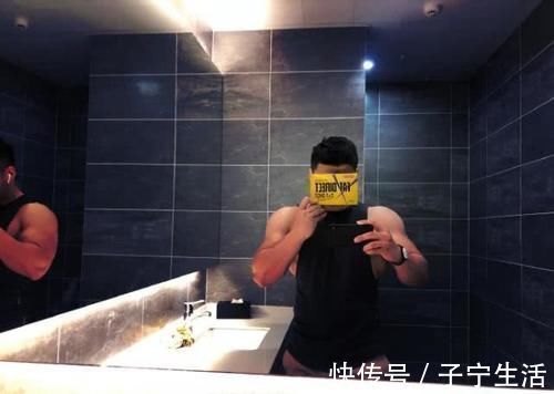 冠军|腹肌练成搓衣板,靠实力撸铁的95后,赢得大学生赛健体全场冠军