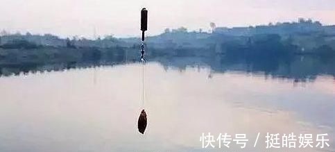夜钓鲤鱼,真的不用吹,这套钓法最管用,大鲤鱼接连入护
