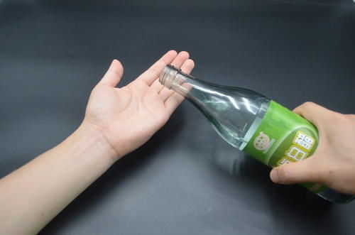 烟味|白醋倒在手心搓一搓,作用太棒了,知道的人不多,学会一生有用