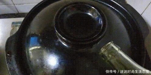 补冬少不了羊肉，羊肉做得好，有两样调料少不了