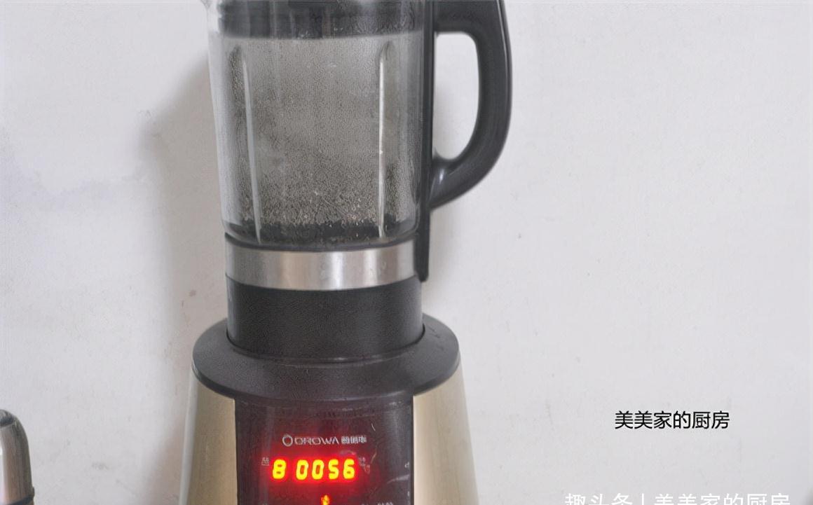 早餐饼|春吃韭菜,秋天该吃此物,做成早餐饼,软软糯糯香喷喷,娃最爱!