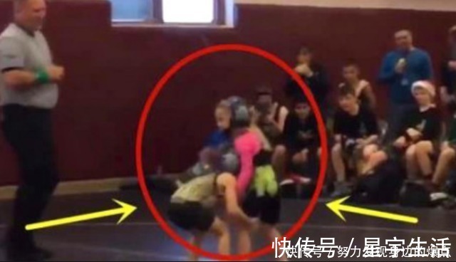 姐姐|5岁弟弟误以为姐姐被欺负,二话不说冲上去,在场观众都笑了