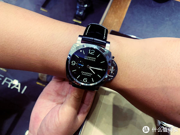 沛纳海|爆冷入手沛纳海LUMINOR，大表盘硬汉款一见钟情！附万国飞行员对比