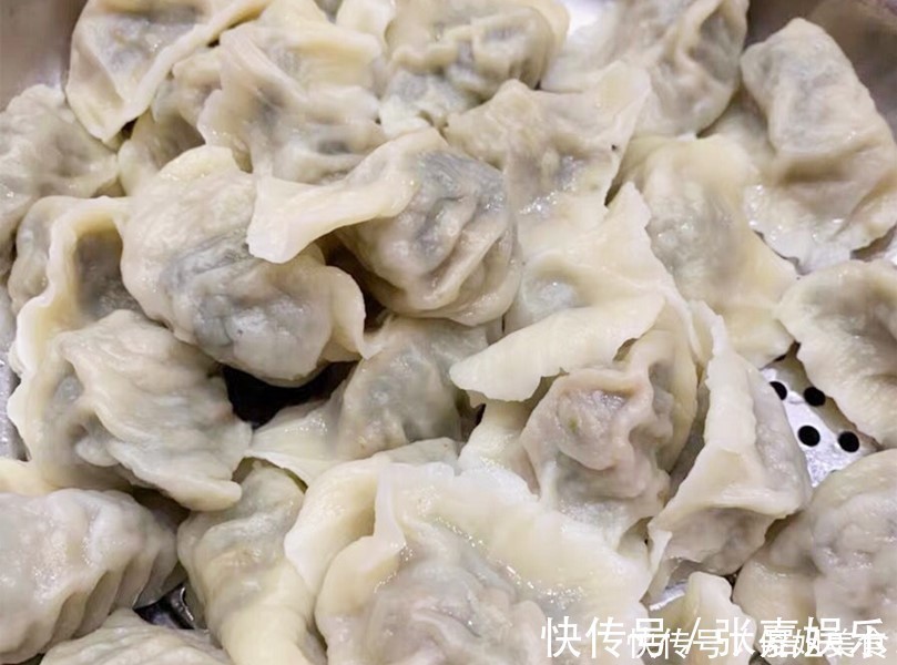 白菜|冬天用它包饺子，比白菜萝卜鲜，再贵也要吃，我家一周吃4次