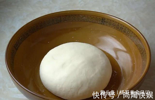 1块豆腐2个鸡蛋，不用蒸不用炖，个个蓬松暄软，给肉包子都不换