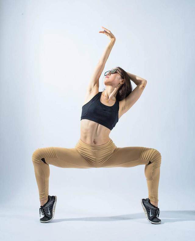 姿势|做高抬腿,腿抬不上去是你还没有找到窍门!