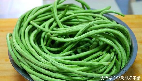 油炸|炒豆角,不要直接焯水或者油炸,教您一招,豆角又香又入味不发黄