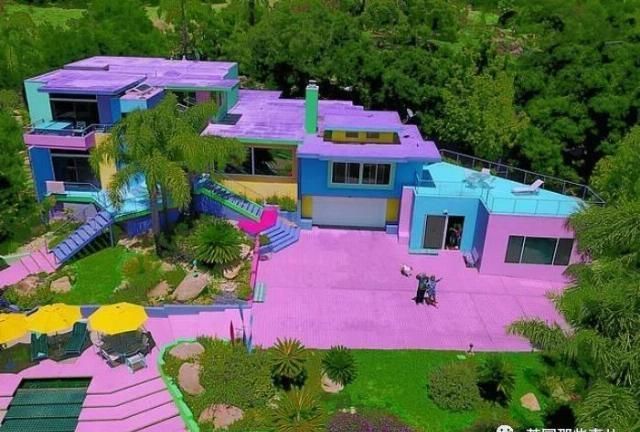 色彩|美国艺术家把自家改造成彩虹屋这色彩,意外的辣眼好看啊