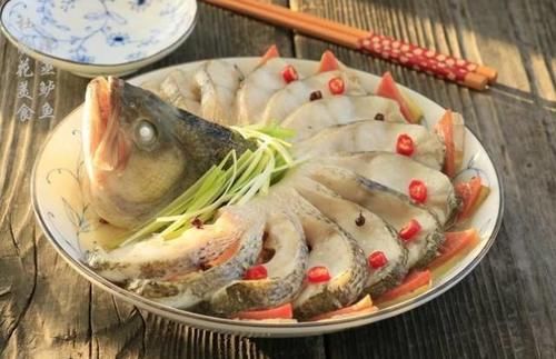 炖鱼汤总有一股土腥味？只需这一招，腥味轻松去除！