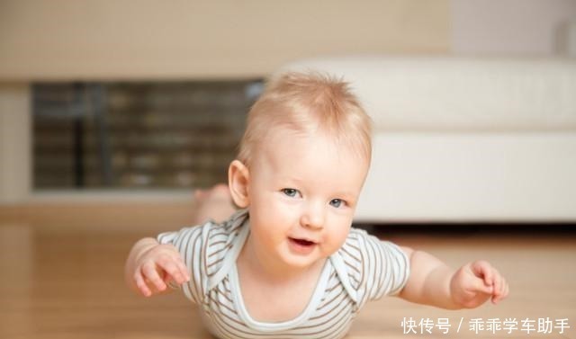 手膝|“先爬后走”的孩子，和“不爬就走”的孩子，长大后有3个区别！