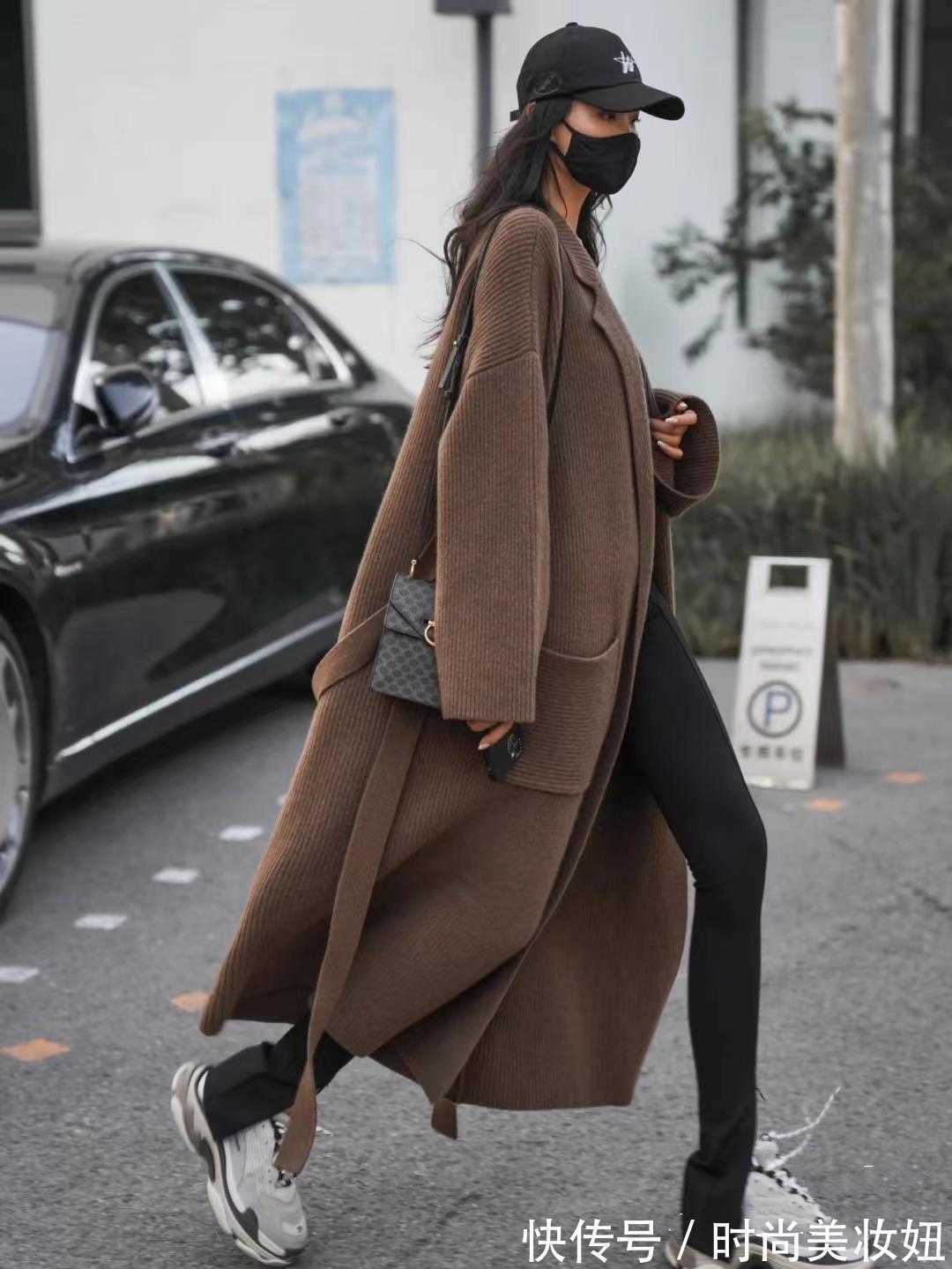 羽绒服|“长外套”到底怎么穿才高级?原来时髦精都这么穿,又飒又美