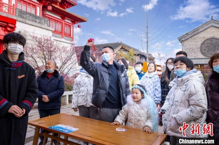 曲艺@民众走进江南山镇感受传统中国年