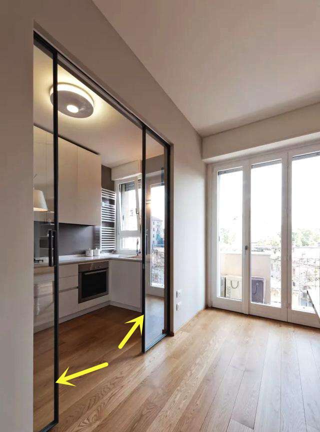 门扇|装传统推拉门过时了,如今盛行这种,推开藏在墙里只剩门洞了!