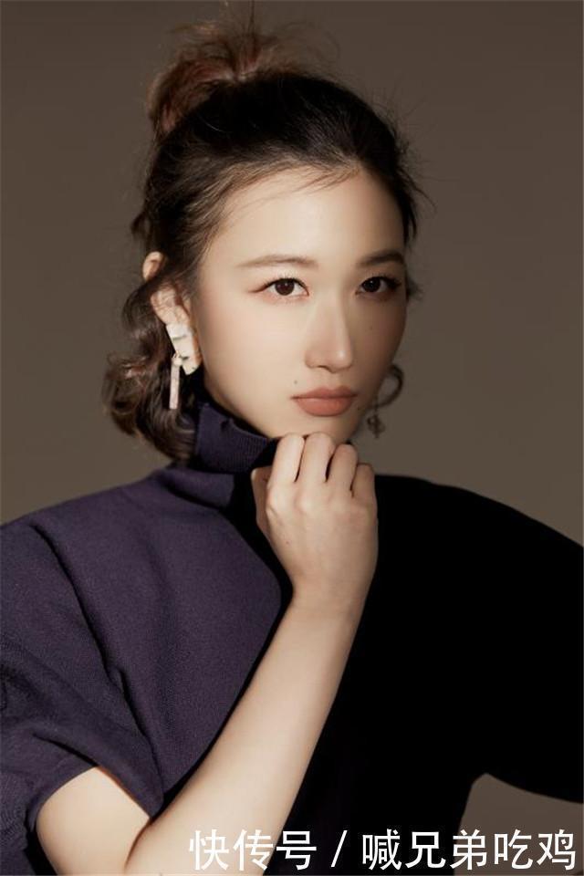 弧度|脸上有这3个“特征”的女人,放弃刘海露出五官会更美!尤其第1个