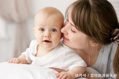 会翻身|三翻六坐八爬。宝宝三个月还不会翻是什么原因这样训练就好啦