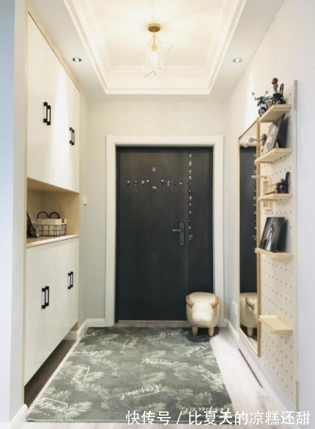 鞋柜|鞋柜总有异味怎么办?聪明人都这样设计玄关,放多少鞋子都不会臭