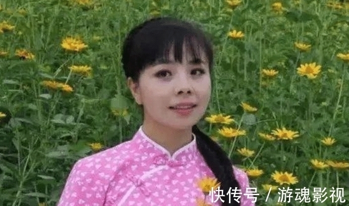 星光大道農(nóng)村選手現(xiàn)狀：朱之文捧兒媳、草帽姐炫富，阿寶穿女裝