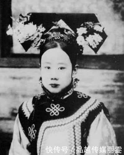 三妹|这才是清末宫里的女子,图二是溥仪的三妹,图四是晚清最美格格