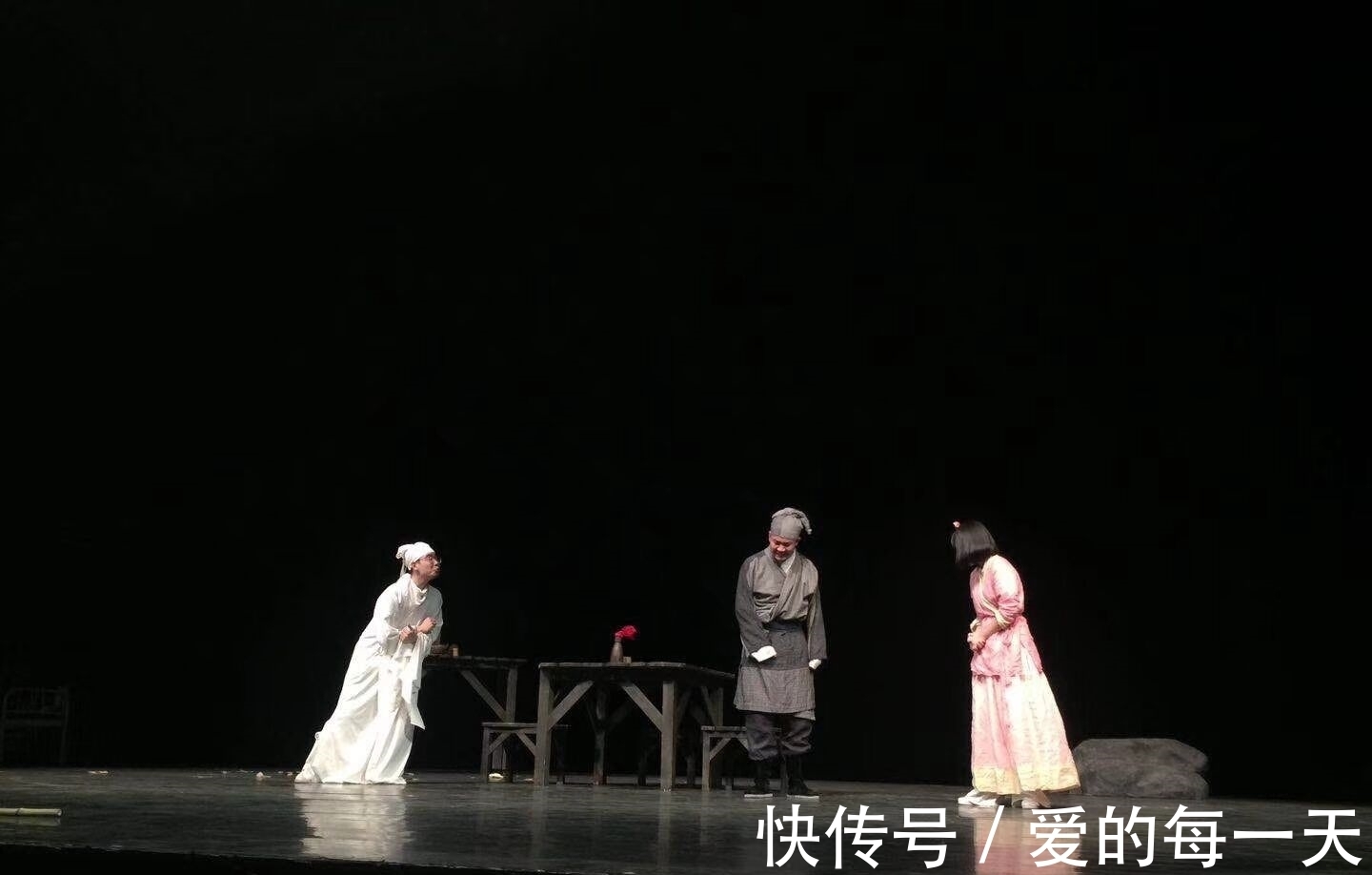 独角秀time|向往的生活中哪一幕最打动你——独角秀Time读书会