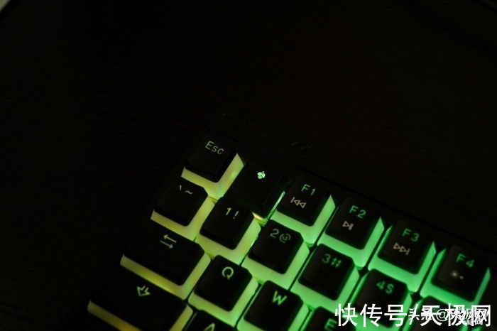 rgb|让RGB灯效发挥极致，CHERRY MX 2.0S网吧专供版评测