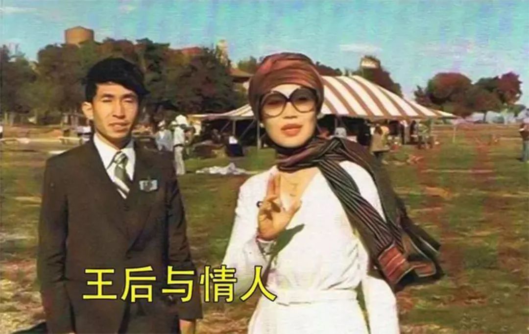 爱情故事$晚年诗丽吉低下了高傲的头,对丈夫牵手揽腰又献花,泰王被撩蒙了