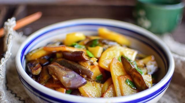 少许|被人称为“天然血管清洁工”,每天炒一盘,软化血管,血管通畅了