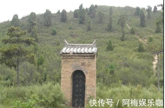 木碑#活了二十多年,终于知道坟、墓和冢的区别了,原来差别这么大!