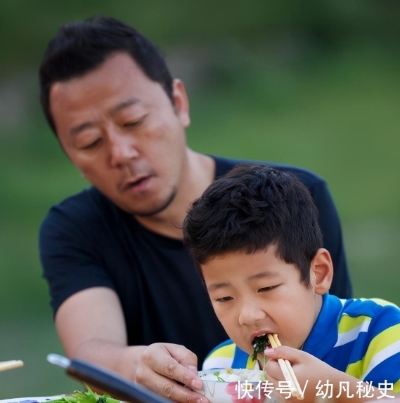 欧巴 《爸爸去哪儿》8年,多多拍话剧,石头帅成欧巴,她受到国王表扬