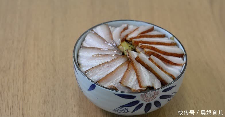 大厨不小心说漏嘴：炒肉的时候，加点这调料，鲜嫩美味还不腥