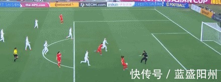 王珊珊|从4-0到7-0!中国女足进8强,2脚世界波,王霜2场造6球+笑开花!