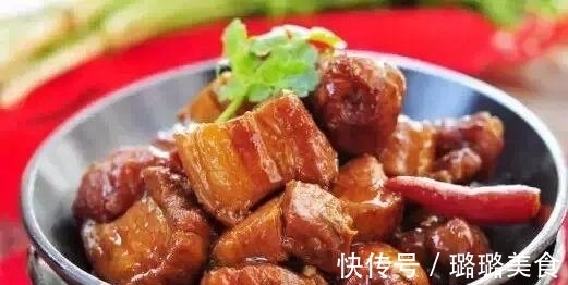 大厨教的几道待客菜,每道都色香味俱全,一上桌大家就抢着吃