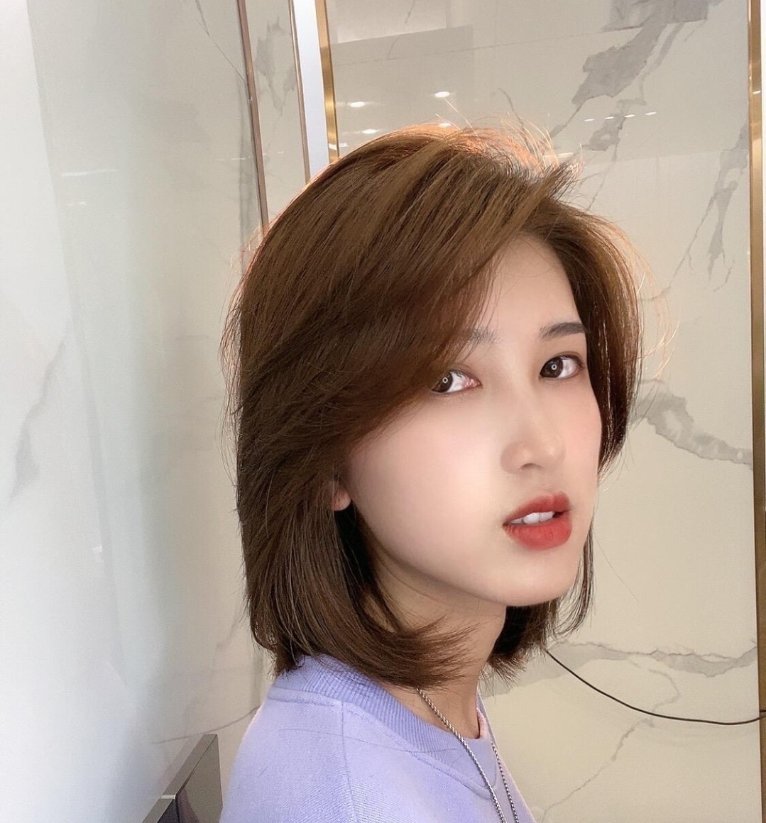 中大卷 秋冬发型别乱剪,新时尚发型19款送给大家,洋气时尚好打理