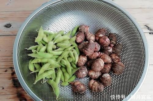 便秘的炒以下几种菜,帮助你排出毒素,越吃越瘦一身轻松