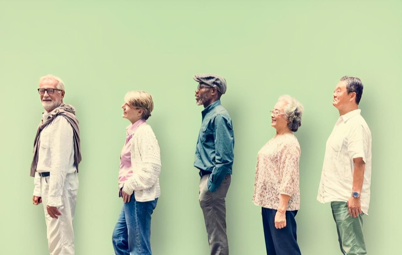 健康|50岁是寿命的“决定期”,有5个表现,恭喜很健康,易长寿