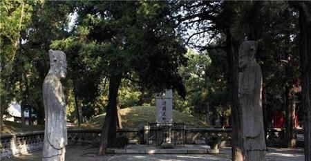 世界最大的家族墓地,坟冢超十万座,两千年来却乌鸦不栖蛇类远避