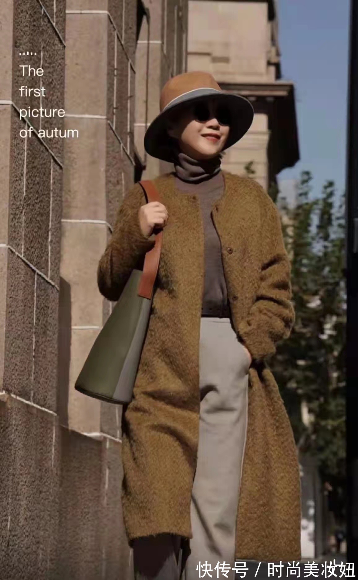 贝雷帽 这位50岁妈妈太会打扮了,比年轻人还会穿,时髦洋气又气质