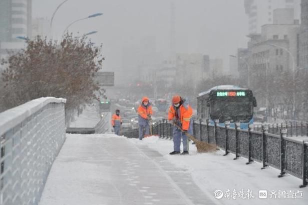  入冬|东营入冬后的第一场雪，雪中温情让人温暖