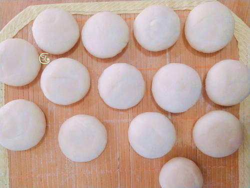 脆皮糖糕在家做，只要掌握3个技巧，个个空心不露馅，外皮酥脆