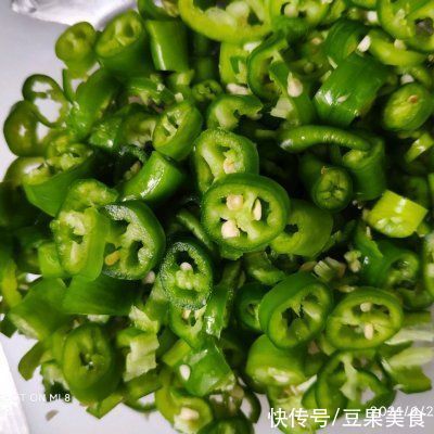鬼火绿|拌尖椒一口下肚,唇齿留香