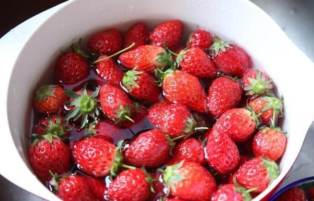 宿便|脂肪最怕这“汁”,清肠排宿便,拿它当饮料,肚腩不见了,腰细了