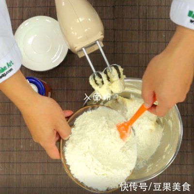 酥软|精致酥软的果酱曲奇教程来啦~在家也能做！还能变换你喜欢的口味