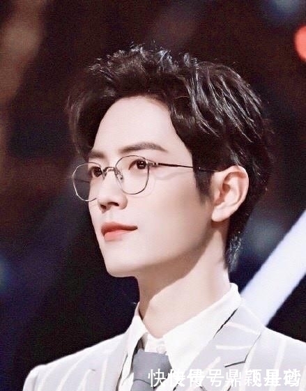 央视 肖战复出平台是央视，这就是红和糊的区别待遇，肖战挺住