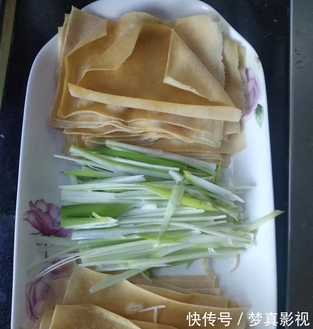 干豆腐|京酱肉丝的做法是什么？