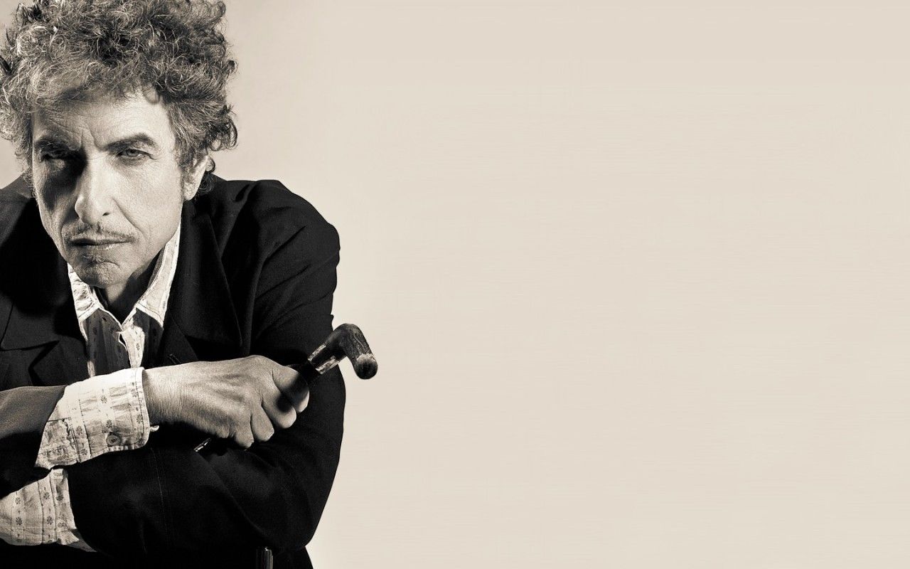  鲍勃|环球音乐集团将收购鲍勃·迪伦全部歌曲目录，该目录跨越了六十年