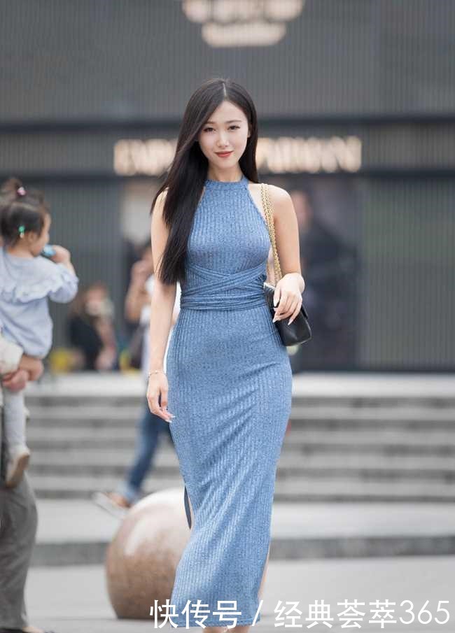 美女连衣裙看似平淡无奇，实际上却暗藏“玄机”！