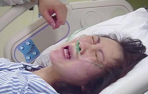 妈妈们|25岁孕妈生下龙凤胎,刚要缝合时却喊道“等一下”,医生当场懵了