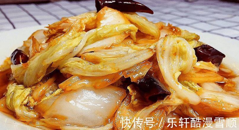 做醋溜白菜,除了会加醋,还要掌握4个技巧,脆嫩爽口下饭香